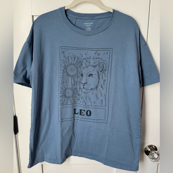 American Eagle Outfitters Tops - American Eagle Outfitters Blue Leo Tarot Graphic Shirt size medium